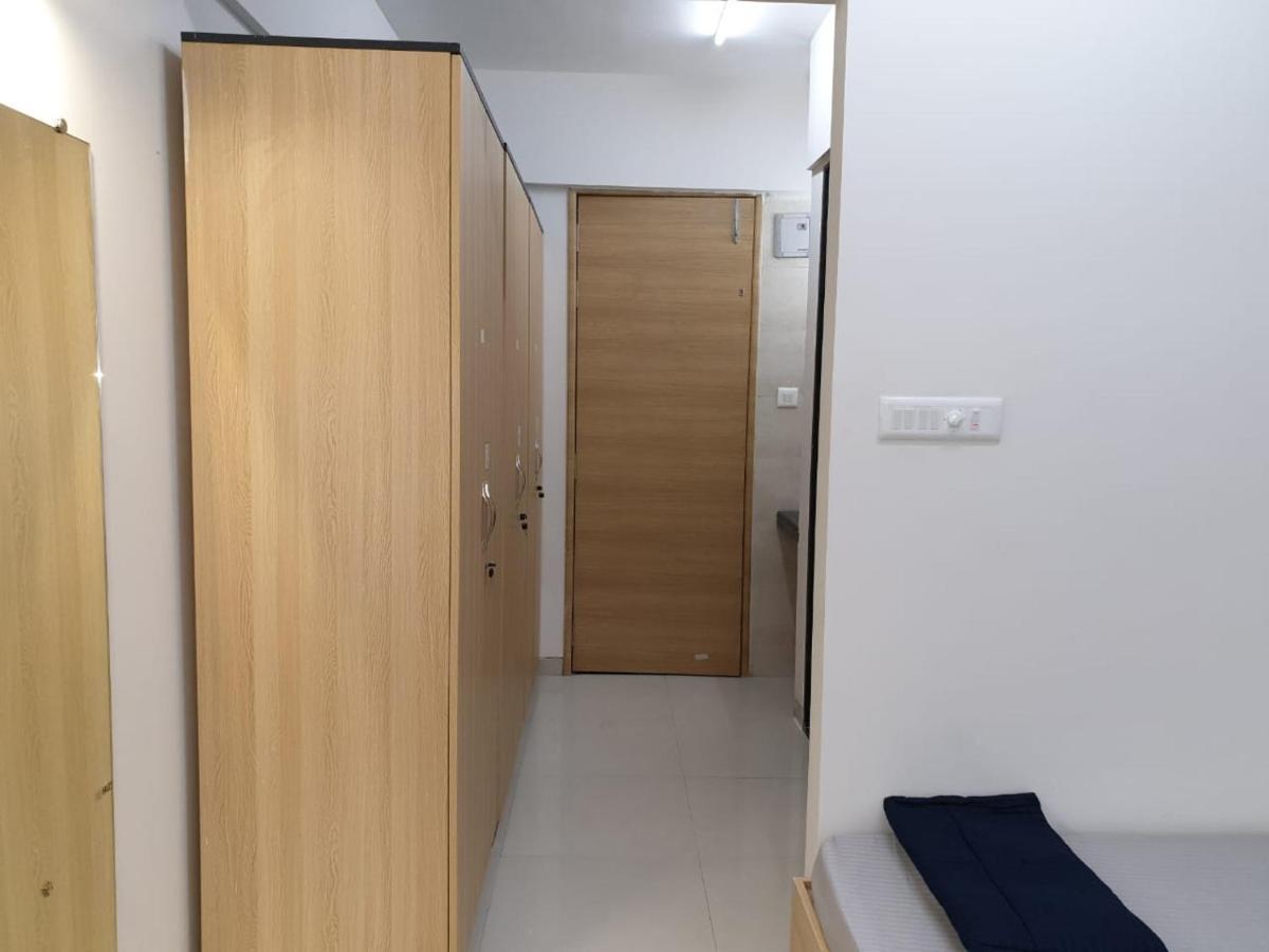 Youthville Boys Hostel Pune Zewnętrze zdjęcie